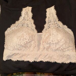 Aerie Eyelash Lace Bralette in Cream